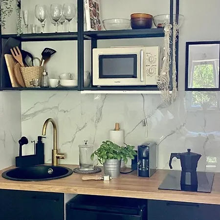 Modern Couples Coastal Getaway Mm